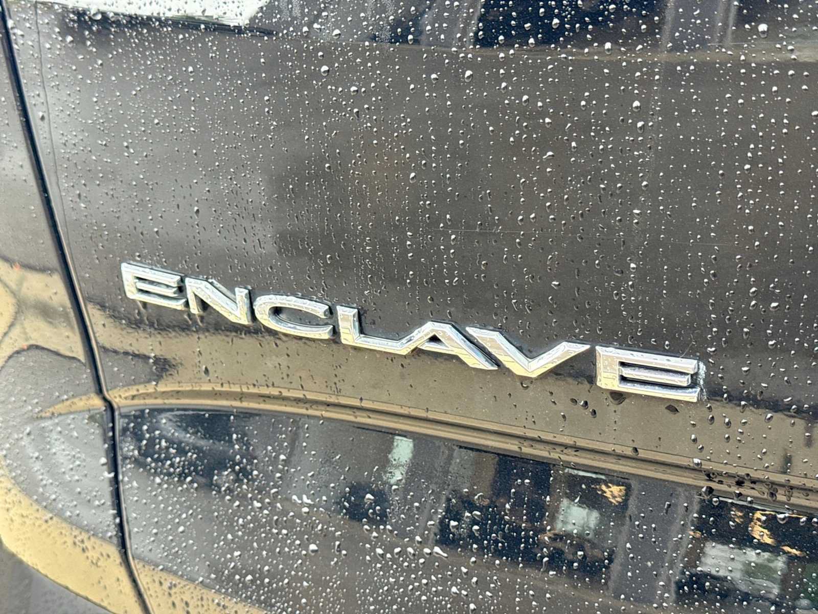 Used 2020 Buick Enclave Essence FWD image 17