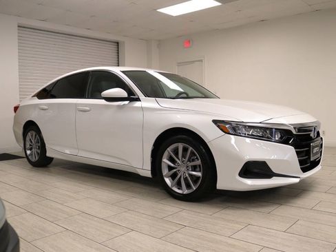 Used 2022 Honda Accord LX image 5