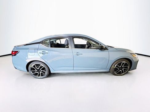 New 2025 Nissan Sentra SR w/ SR Premium Package image 4