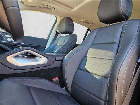 Certified 2026 Mercedes-Benz GLE 450 4MATIC image 4