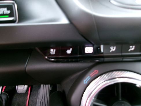 Used 2017 Chevrolet Camaro SS image 17