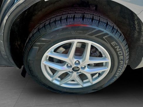 Used 2024 Ford Edge SEL AWD/4WD image 33