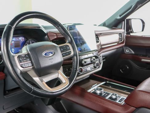 Used 2023 Ford Expedition Max Limited AWD/4WD image 24
