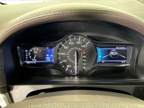 Used 2013 Lincoln MKX FWD image 13