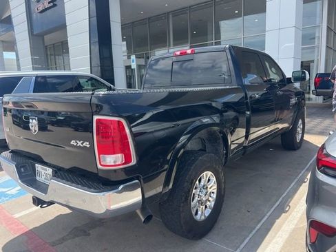 Used 2017 RAM 2500 Laramie AWD/4WD image 3