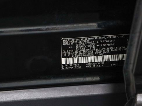 Used 2022 Toyota RAV4 LE AWD/4WD image 31