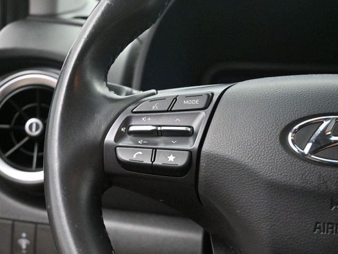 Used 2022 Hyundai Kona Limited FWD image 16