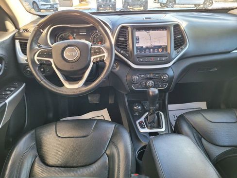 Used 2016 Jeep Cherokee Overland w/ Technology Group image 53