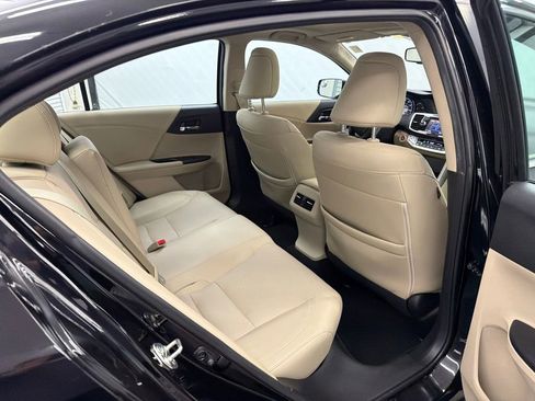 Used 2015 Honda Accord EX-L image 17