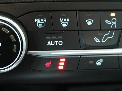 Used 2020 Ford Escape SEL AWD/4WD image 18