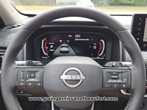 New 2026 Nissan Rogue Platinum AWD/4WD image 11
