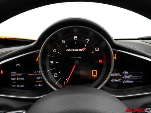 Used 2013 McLaren MP4-12C Spider RWD image 34