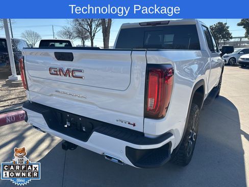 Used 2024 GMC Sierra 1500 AT4 w/ Technology Package image 4