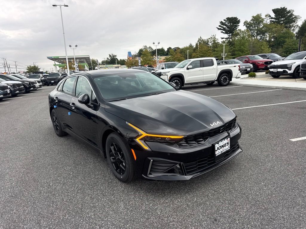 New 2026 Kia K5 LXS FWD image 2