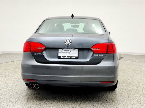 Used 2011 Volkswagen Jetta SEL image 6