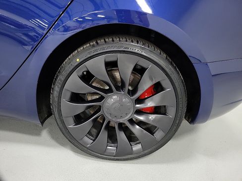 Used 2023 Tesla Model 3 Performance AWD/4WD image 9