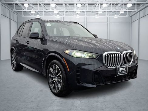 New 2026 BMW X5 xDrive50e w/ M Sport Package image 3