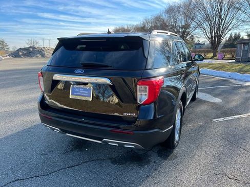 Certified 2023 Ford Explorer XLT w/ Equipment Group 202A image 10