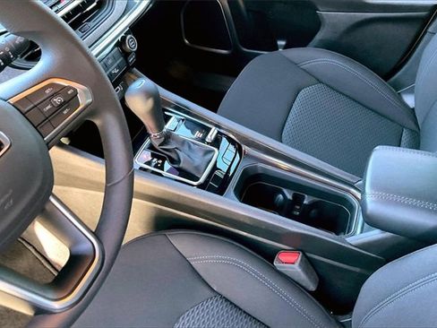 Certified 2025 Jeep Compass Sport image 14