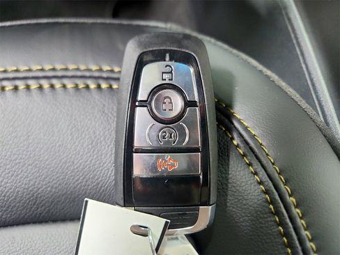 New 2025 Ford Bronco Badlands image 33