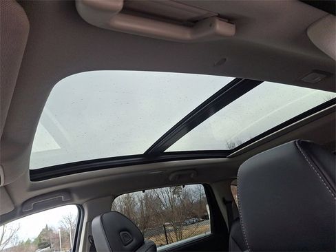 Used 2023 Acura MDX SH-AWD w/ Technology Package image 15