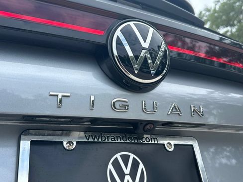 Certified 2025 Volkswagen Tiguan S FWD image 44