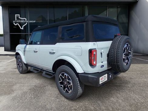 New 2024 Ford Bronco Outer Banks AWD/4WD image 6