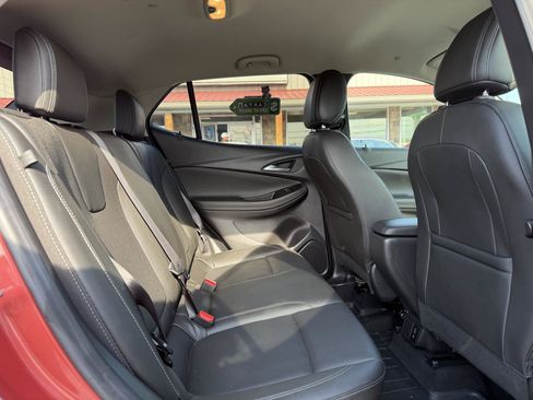 Used 2024 Buick Encore GX Sport Touring w/ Advanced Technology Package FWD image 19