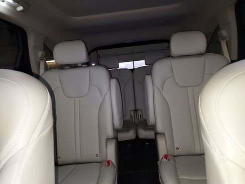 Used 2025 Kia Sorento EX w/ EX Panoramic Sunroof Package image 13