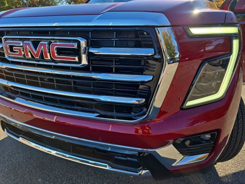 New 2026 GMC Yukon XL Elevation image 33