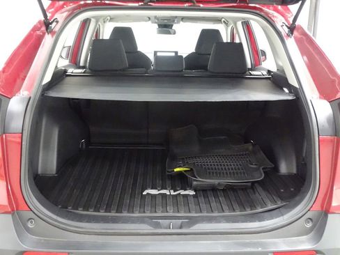 Used 2023 Toyota RAV4 LE image 11