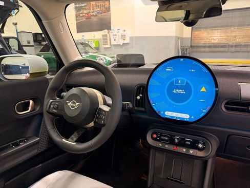 Used 2025 MINI Cooper S image 24