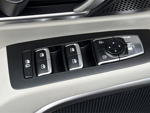 New 2025 Kia Telluride S image 13