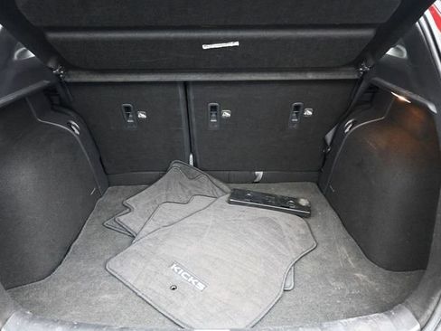 Used 2020 Nissan Kicks SR w/ SR Premium Package image 23