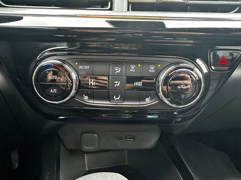 Used 2024 Chevrolet Trax RS w/ Driver Confidence Package image 24