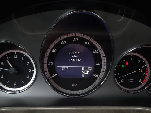 Used 2010 Mercedes-Benz E 350 4MATIC Sedan image 22