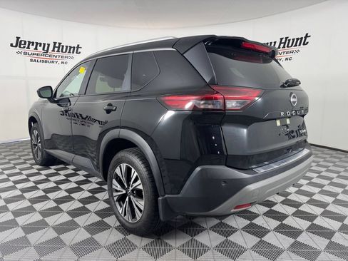 Used 2023 Nissan Rogue SV w/ SV Premium B Package AWD/4WD image 9