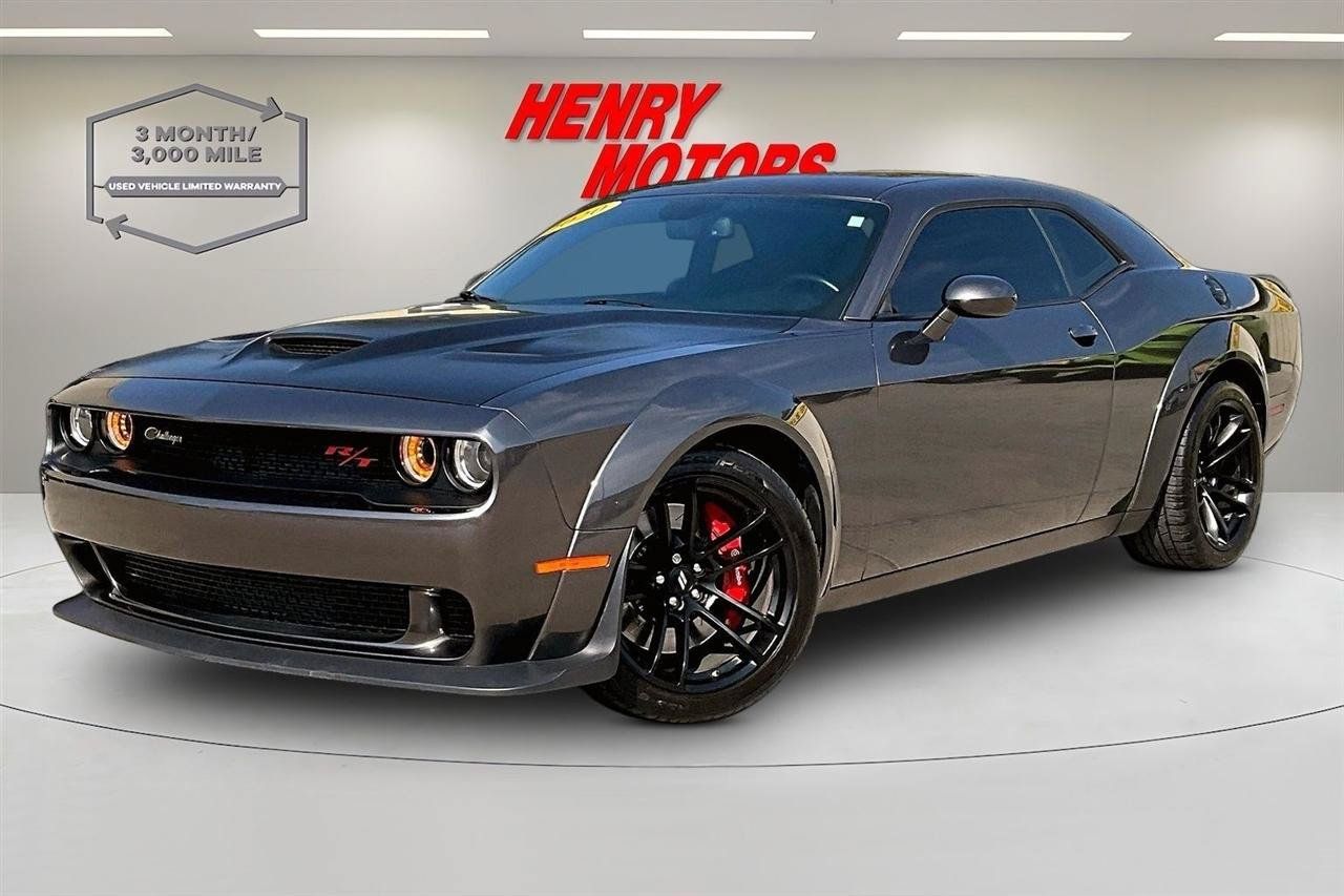 Used 2020 Dodge Challenger R/T Scat Pack RWD image 3