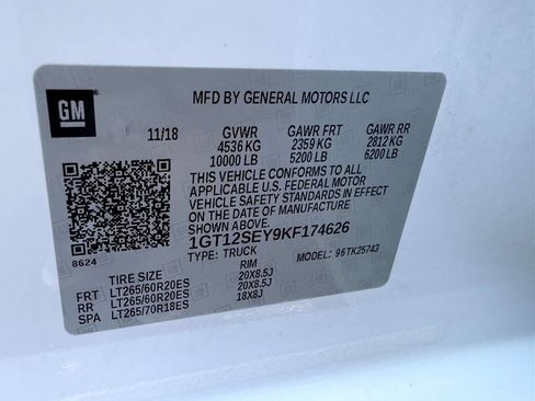 Used 2019 GMC Sierra 2500 Denali w/ Duramax Plus Package AWD/4WD image 43