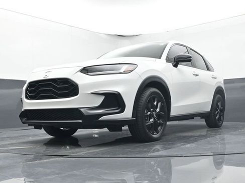 Used 2023 Honda HR-V Sport image 8