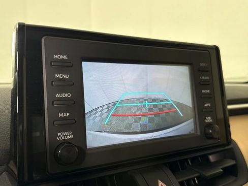 Used 2019 Toyota RAV4 XLE w/ Convenience Package FWD image 20