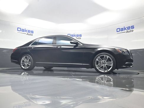 Used 2018 Mercedes-Benz S 560 4MATIC Sedan image 38