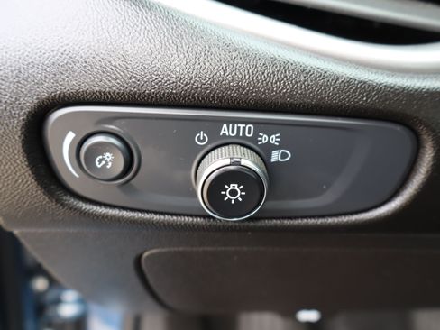 Used 2024 Chevrolet Malibu LT FWD image 18