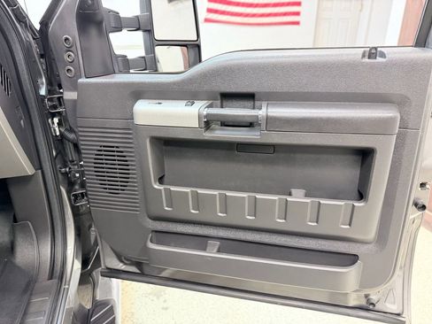 Used 2014 Ford F250 Lariat w/ Lariat Ultimate Package image 29