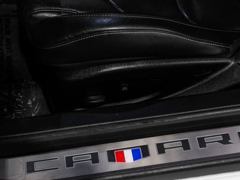 Used 2018 Chevrolet Camaro SS RWD image 34