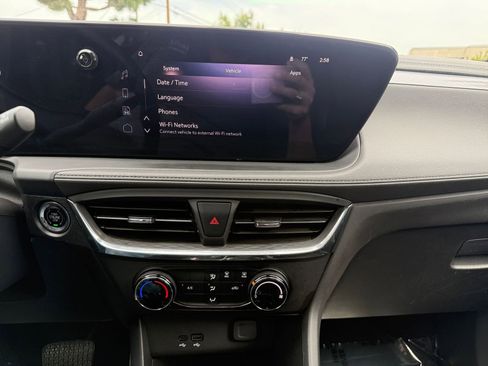 Used 2025 Buick Encore GX Preferred image 17