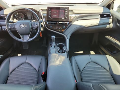 Used 2024 Toyota Camry SE FWD image 9