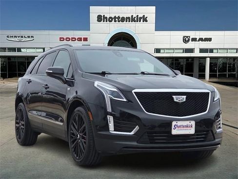 Used 2022 Cadillac XT5 Sportv w/ Technology Package image 1