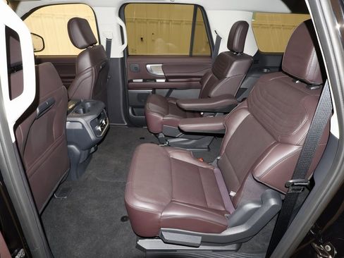 New 2025 Ford Expedition Max Platinum w/ Platinum Ultimate Package image 13