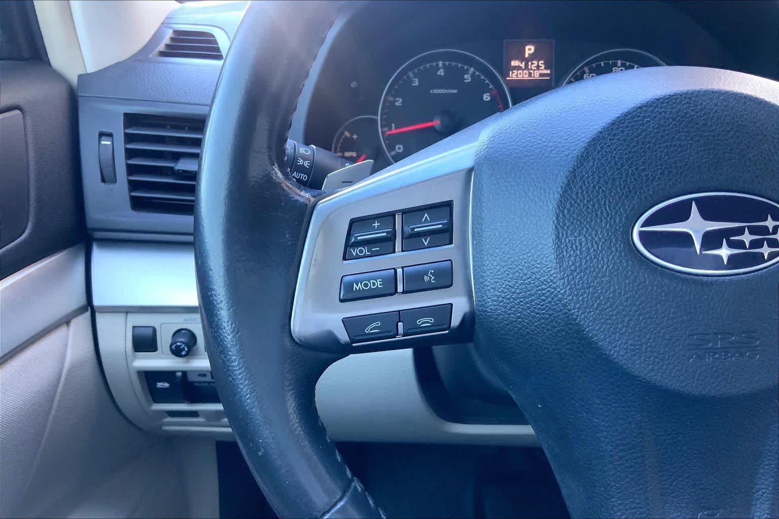 Used 2013 Subaru Outback 2.5i Premium AWD/4WD image 23